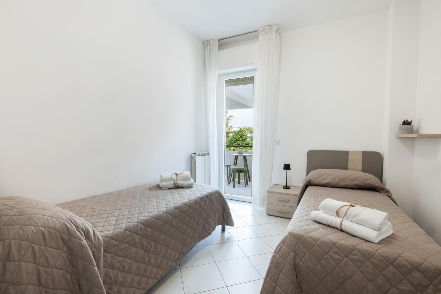 Apartment Carinzia - Solo Il Mare Davanti Dal 1982 *